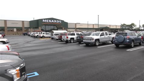 Menards officially opens at Bowling Green location - WNKY News 40 Television