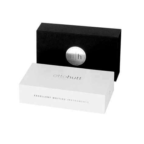 Otto Hutt Design 05 Fountain Pen, Black - Gold Plated Nib – Makoba