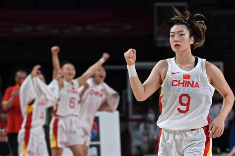 李梦全场62分6篮板4抢断！她是中国女篮的“勒布朗梦”|女篮_新浪财经_新浪网