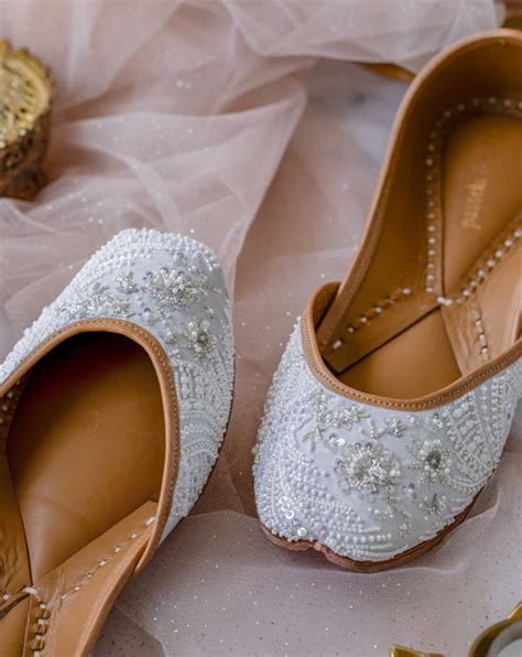 Buy Punjabi Juttis for Girls | Designer Jutti - Pastels & Pop