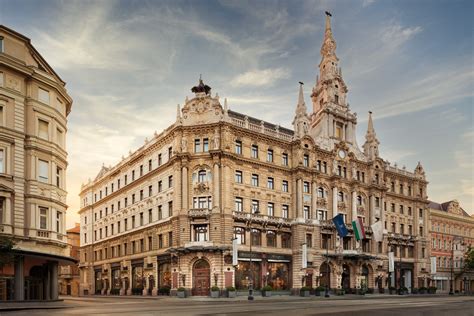 These luxury hotels and resorts are rolling out the carpet for your ...