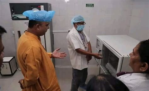 ये बिहार है ... निरीक्षण करने अस्पताल पहुंचे स्‍वास्‍थ्‍य मंत्री को सिर ...