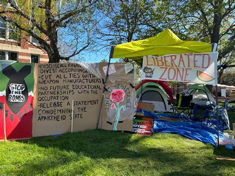 UW-Milwaukee chancellor to step down - WPR