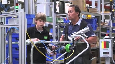 La Tosaerba Viking Serie 7   YouTube