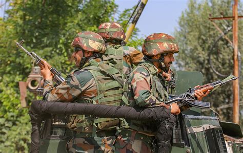 Gunfight in forest area of tourist spot Patnitop, Army ops in Kokernag ...