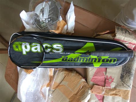 Apacs FINAPI 232 Graphite Finapi 232 Badminton Racket (Black) : Amazon ...