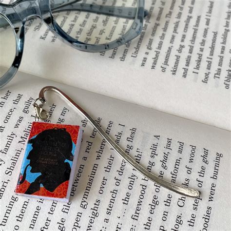 Sherlock Holmes Miniature Book Hook Bookmark – small IDEA