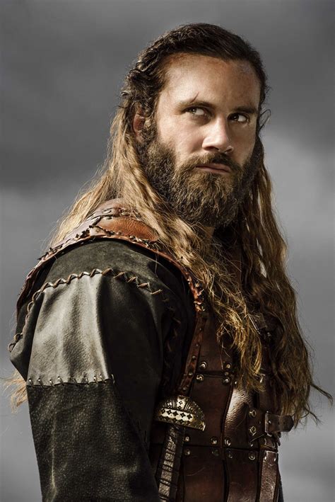 Rollo (Clive Standen) - Vikings | Rollo vikings, Vikings ragnar, Viking men