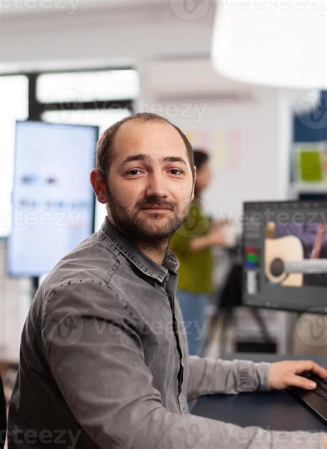 Employee Cartoon 的图像结果