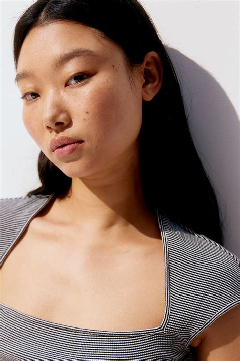 Square-neck ribbed top - Black/Striped - Ladies | H&M IN