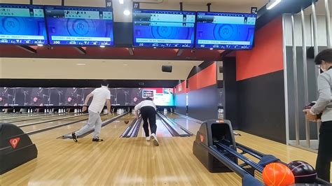 Does anyone know what the name is of the bowling alley/arcade Joey and ...