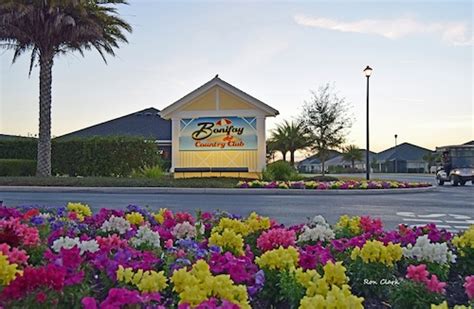 Bonifay Country Club entrance in The Villages - Villages-News.com
