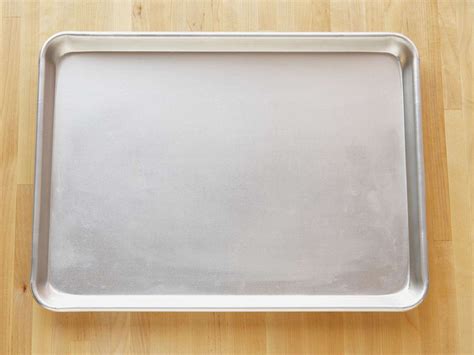 What Is a Jelly Roll Pan?