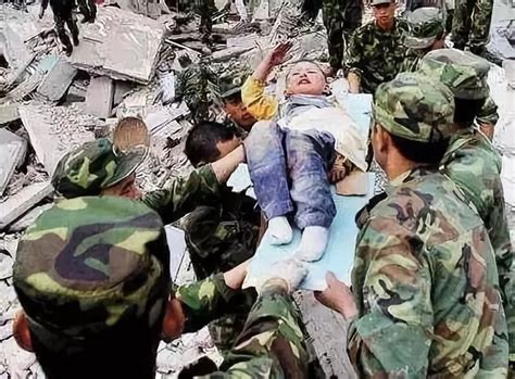 汶川地震十周年特別策劃——汶川地震「局外人」 - BBC News 中文