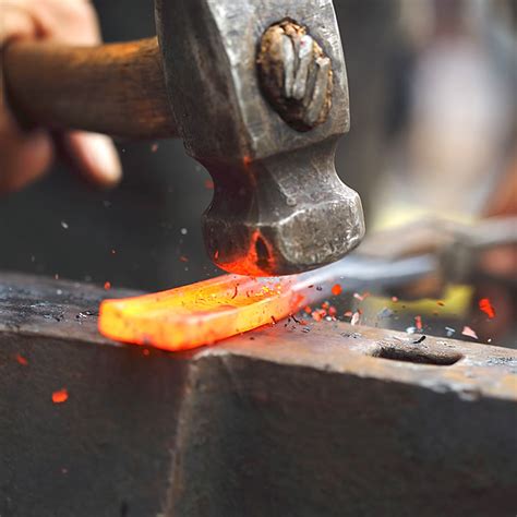 Forging Metel 的图像结果