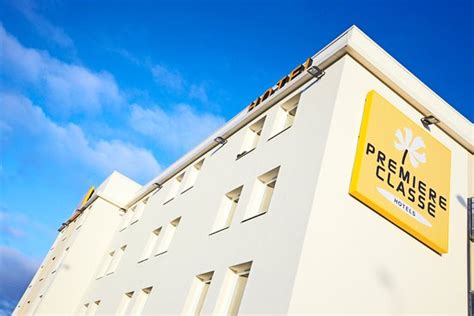 PREMIERE CLASSE SENS NORD - SAINT CLEMENT (Saint-Clement) - Hotel ...