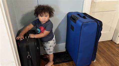 2-year-old stranded in Indiana after parents' deportation | wthr.com