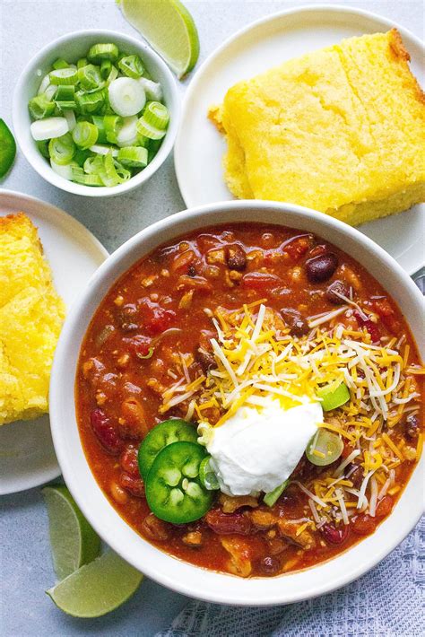 The Best Healthy Turkey Chili (Quick and Easy)