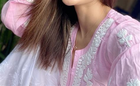 Mouni Roy's Ethnic Look in Summery Chikangari Suit Makes Her Look ...