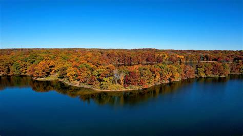 Where to see Michigan's fall colors this season. 5 spots to visit in 2025