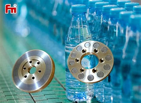 capping chuck assembly and cap holder