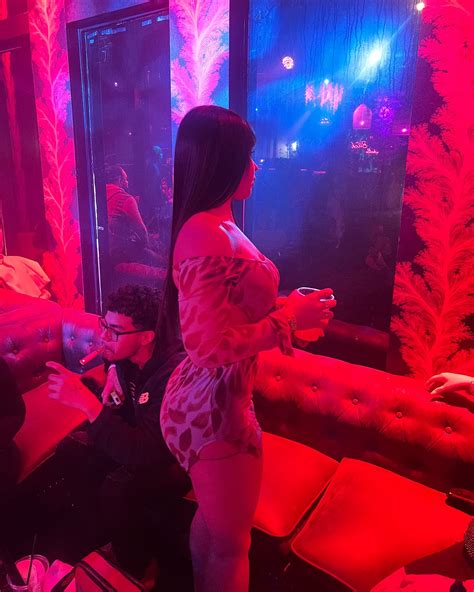 Janice Rivera | Mami y papi ROMPIERON…. 🥱🇵🇷 | Instagram