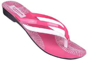 Kwiker Girls Velcro Slipper Flip Flop Price in India - Buy Kwiker Girls ...