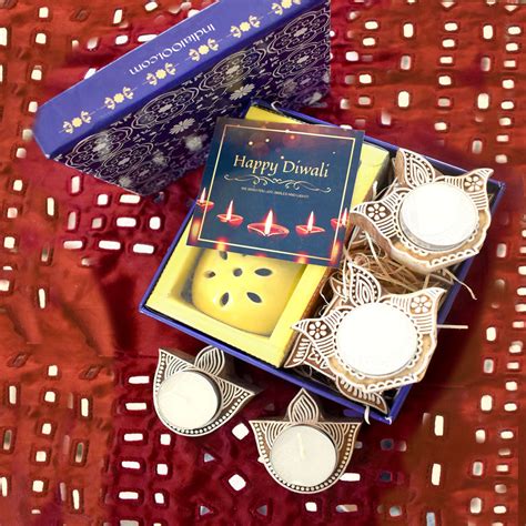 Gift Hamper - Wooden Carved T Light Holders - Diffuser + Set of 4 hold ...