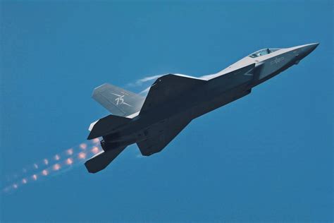 Pentagon Confirms China’s Offer of 40 J-35 Stealth Fighters to Pakistan ...