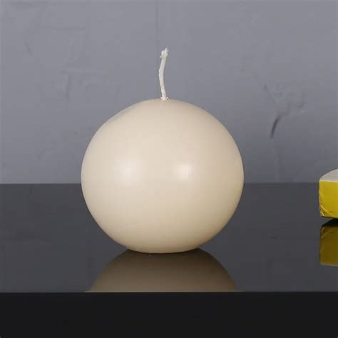 Buy Galaxy Selena Fruity Candle from Home Centre at just INR 149.0