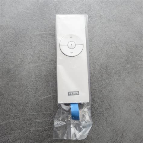 Image result for Ouvrir Telecommande VELUX