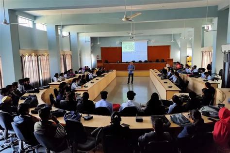 Bhupal Nobles University Udaipur Campus: Photos, Virtual Tour