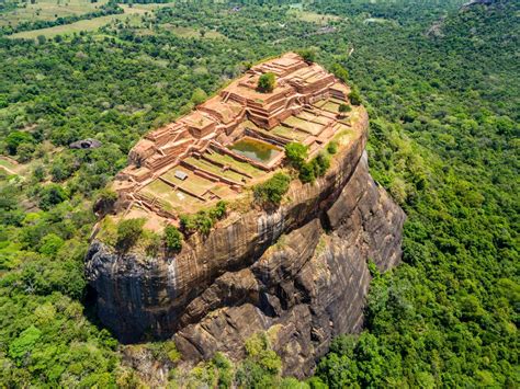Exploring Sri Lanka’s Ancient Rock Fortress of Sigiriya