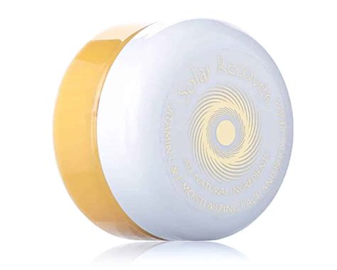 Is this the Best Moisturizer for a Sunburn? Solar Recover Brand Review | Avenly Lane