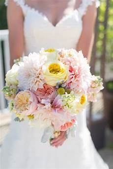 Wedding Wire Flowers by Wallflower Designs Flowers Batavia Il Weddingwire Wedding Wire Flowers