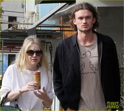 Dakota Fanning & Boyfriend Henry Frye Couple Up for Lunch Date: Photo ...