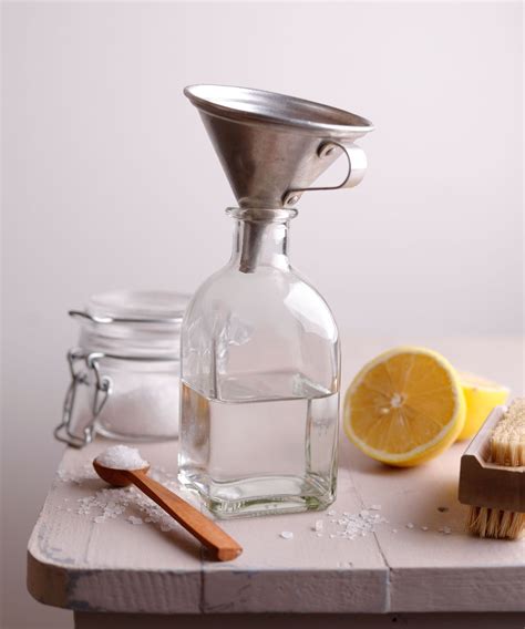 How to make DIY washing machine cleaner: 3 easy solutions | Homes and ...