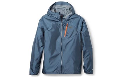 Best Packable Rain Jackets: To Keep You Dry On The Move! - The Wise ...