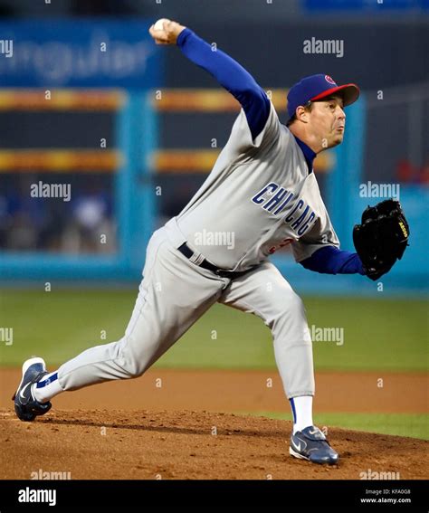 Chicago Cubs' Greg Maddux pitches against the Los Angeles Dodgers in ...