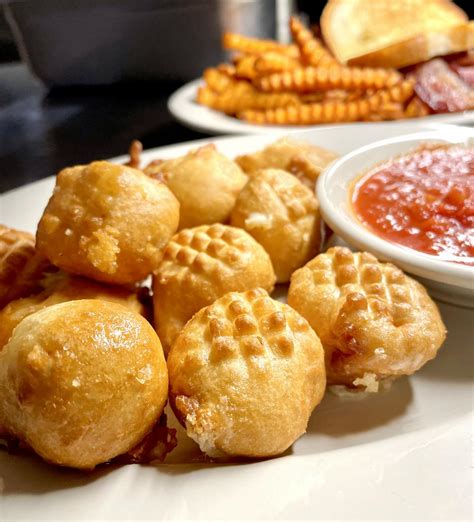 Seven Saints | Bar & Grill in Champaign, IL