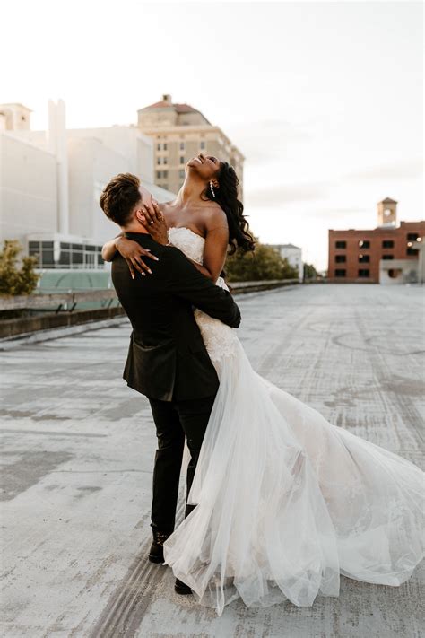 Historic 1625 Bridal Portrait Photos - kaylaaesparza.com