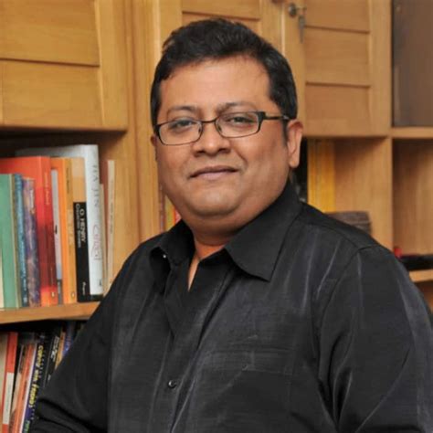 Best Debutant Director: Aniruddha Roy Choudhury for Pink