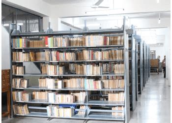 3 Best Libraries in Surat - Expert Recommendations