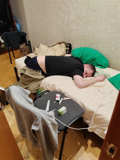 Man Sleeping in Sign Meme 的图像结果