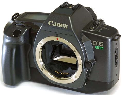 صورة كاميرا كانون EOS 600D | المرسال