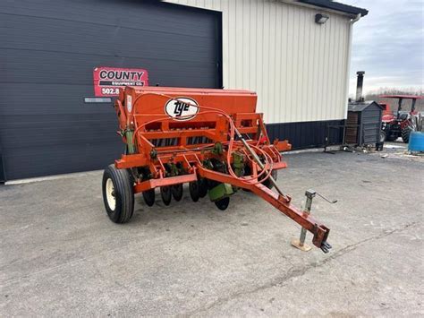 Used No-Till Pasture Drills 的图像结果