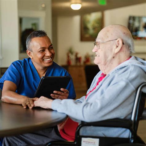 7 Tips for Choosing the Right Home Care Aide | Elara Caring