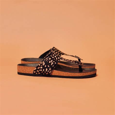 Shop Premium Handcrafted Leather Shoes for Men & Women | dmodot