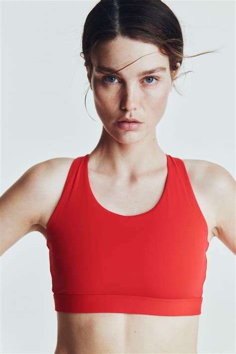 Sports Bras | Padded & High Impact Sports Bras | H&M IN