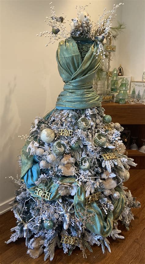 The 10 best dress form christmas trees on a wire dress form – Artofit